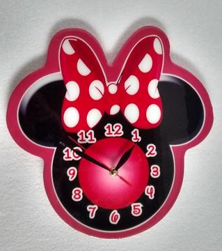 Reloj De Pared Infantil Minnie Mouse Magenta