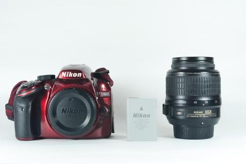 Nikon D3200 Red Edition