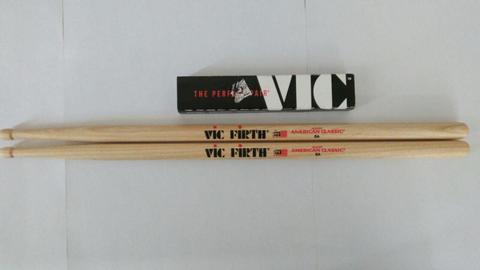 Baquetas para Redoblante Vic Firth 5A