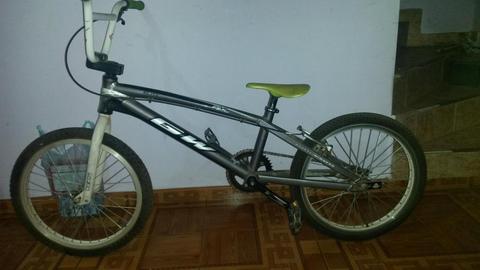 Vendo Bicicileta GW XL