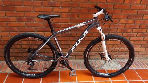 BICI FUJI RIN 29 DEORE 10V Talla 17 en muy buen estado