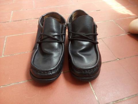 Vendo Zapatos de Colegio de Cuero