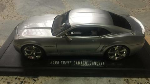 Chevy Camaro Concep 2006 escala 1/18