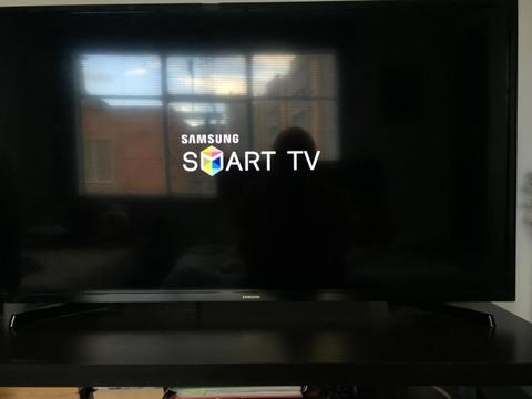 Televisor 43 smart tv Samsung