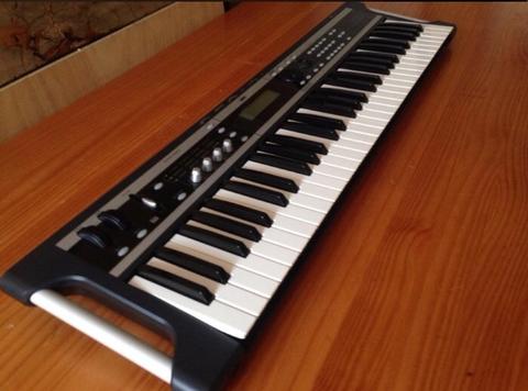 Piano Sintetizador Korg X50