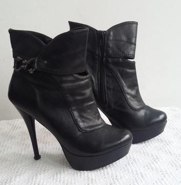 BOTAS ALTAS TALLA 36