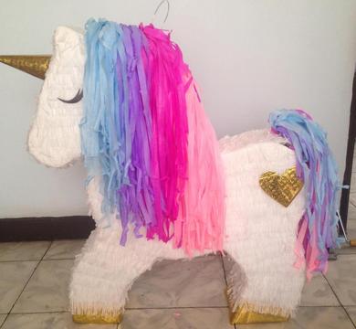 piñata de unicornio