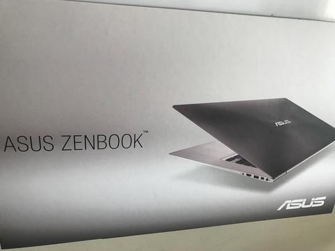 Asus Zenbook 13 Corei5 6Tagen | 8 Ram | 256 Ssd