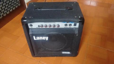 Amplificador Laney Bajo y Guitarra