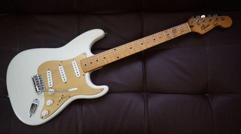 SQUIER BY FENDER MADE IN KOREA 1993 OLYMPIC WHITE PERFECTO ESTADO