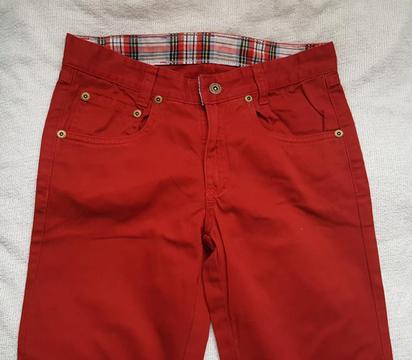 Ganga !!! Remate !!! Pantalón drill niño talla 9 y 10. Whatsapp 3192346530