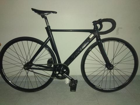 Aventon Mataro Fixed/fixie/fija