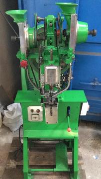 Maquina Automatica para Broche Plastico