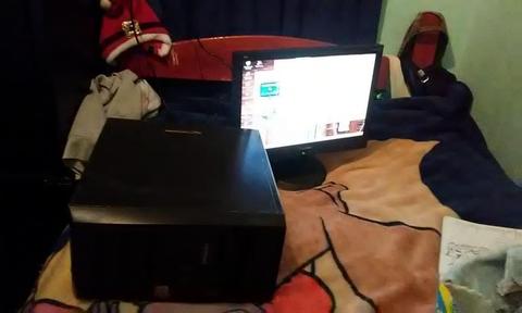 Computador compaq y pantalla view sonic