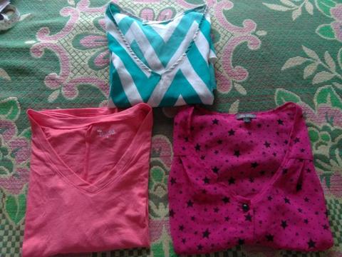 BLUSAS DAMA TALLA SL, NUEVAS, ORIGINALES CADA UNA A $15000