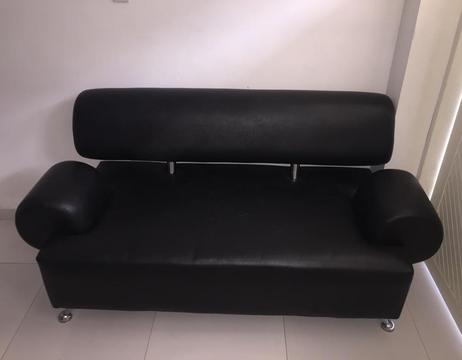 Sofa Negro en Prana Uso 3 Meses Confort