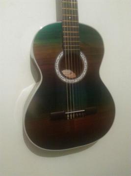 Guitarra Nueva con Forro