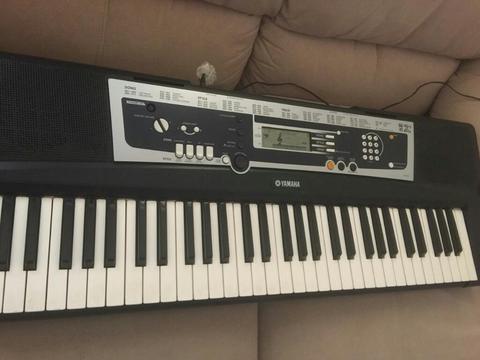 Teclado O Piano Yamaha, Como Nuevo!