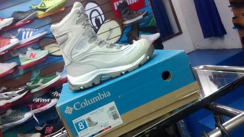 Botas Columbia Bugaboot Talla 8.5