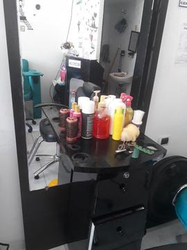 Vendo Peluqueria Completa 3112777120