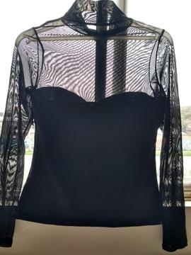 Blusa Descotada Carmel