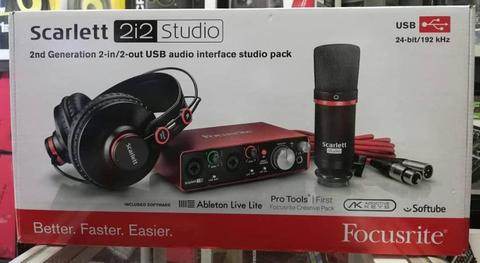 Interface Focusrite Scarlett 2i2