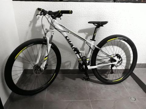 Vendo Bicicleta Giant