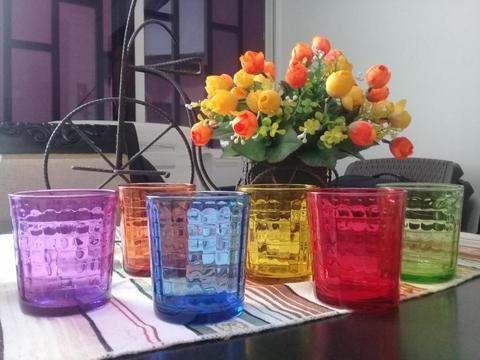 Nuevos Set de 6 vasos de vidrio en colores