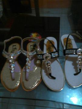 Vendo Sandalias Súper Promoción