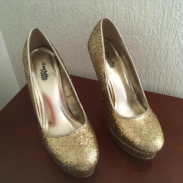 Tacones Dorados Talla 39