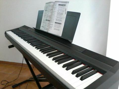 Vendo Piano Yamaha P105