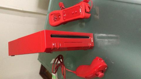 Nintendo Wii edición Especial Color Rojo Poco Uso