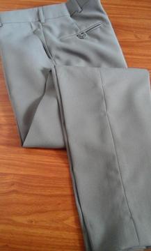 Vendo 2 pantalón nuevos para hombre