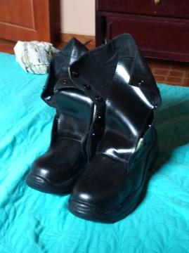 Botas P,de Acero