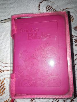 Biblia de Bolsillo para Mujer Nueva