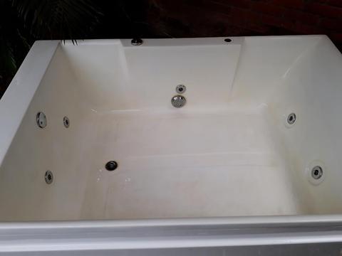 Jacuzzi en Buen Estado