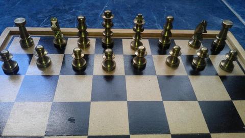 Ajedrez en Bronce