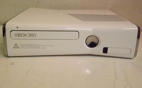 Vendo Consola Xbox 360 Slim 5.0