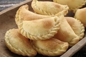 Empanadas de carne o pollo 10 unidades