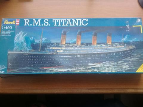 Modelo Plastico Revell Titanic 1:400