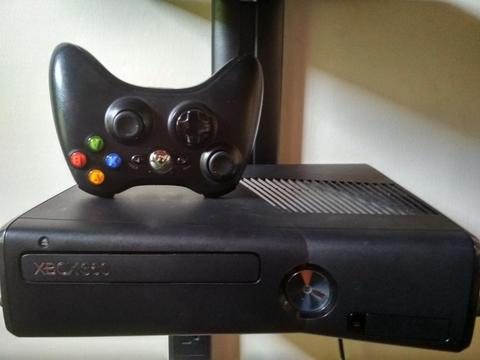 Xbox 360 Slim 3.0 Control y Diadema