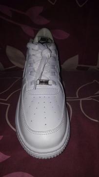 Zapatos Nike Force One Talla 40medio