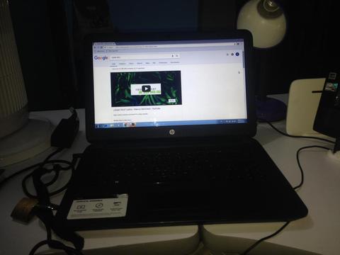 Vendo Pc Portatil HP 14