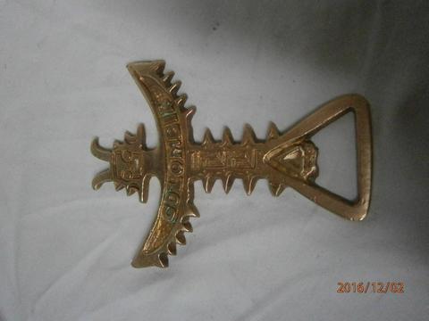 DESTAPADOR BRONCE COLOMBIA FIGURA PRECOLOMBINA ALAS TRIANGULO