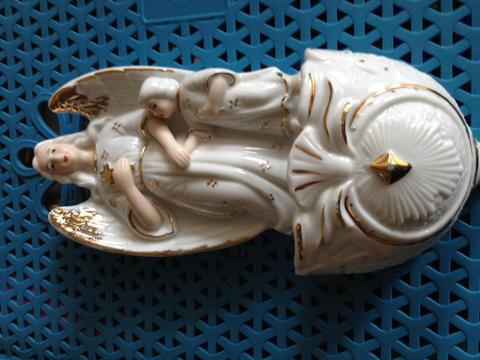 angel de la guarda, benditero, de porcelana española original MONTI PIERO por solo 90.000
