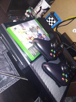 Xbox One 2 Controles Y Fifa 15