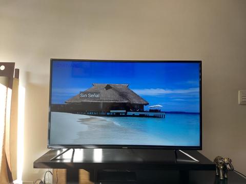 Televisor Hyundai 50 Smart TV LED