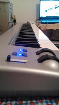 piano controlador M audio 61