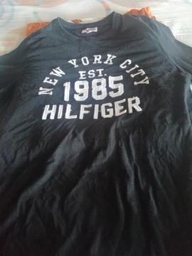 Camiseta Tommy Hilfiger Casi Nueva