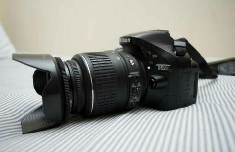 Nikon D 5200